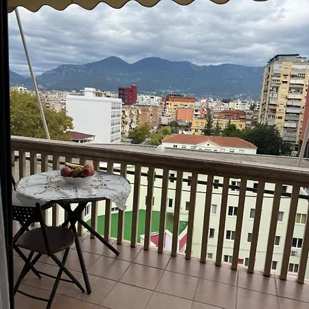 Biancas In The Center Of *