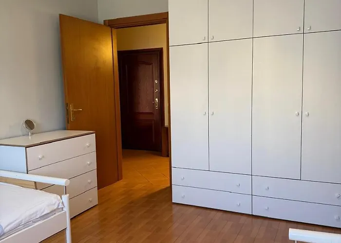 דירה Biancas In The Center Of טיראנה