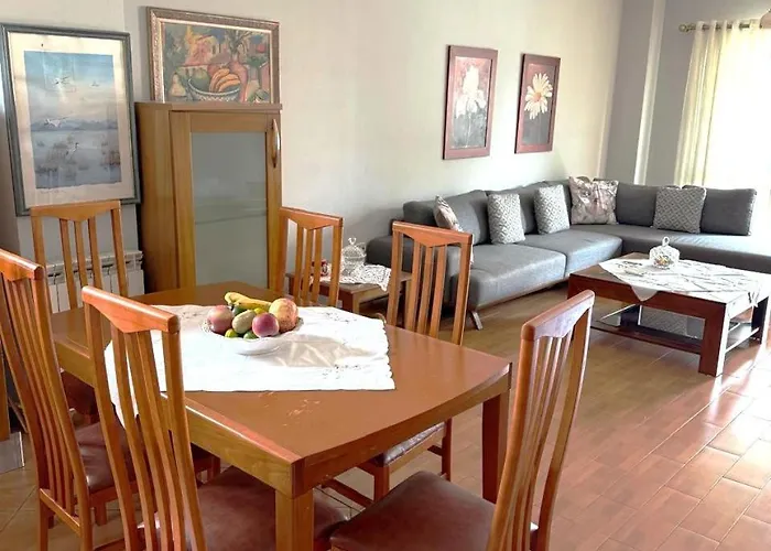 アパート Biancas In The Center Of ティラナ